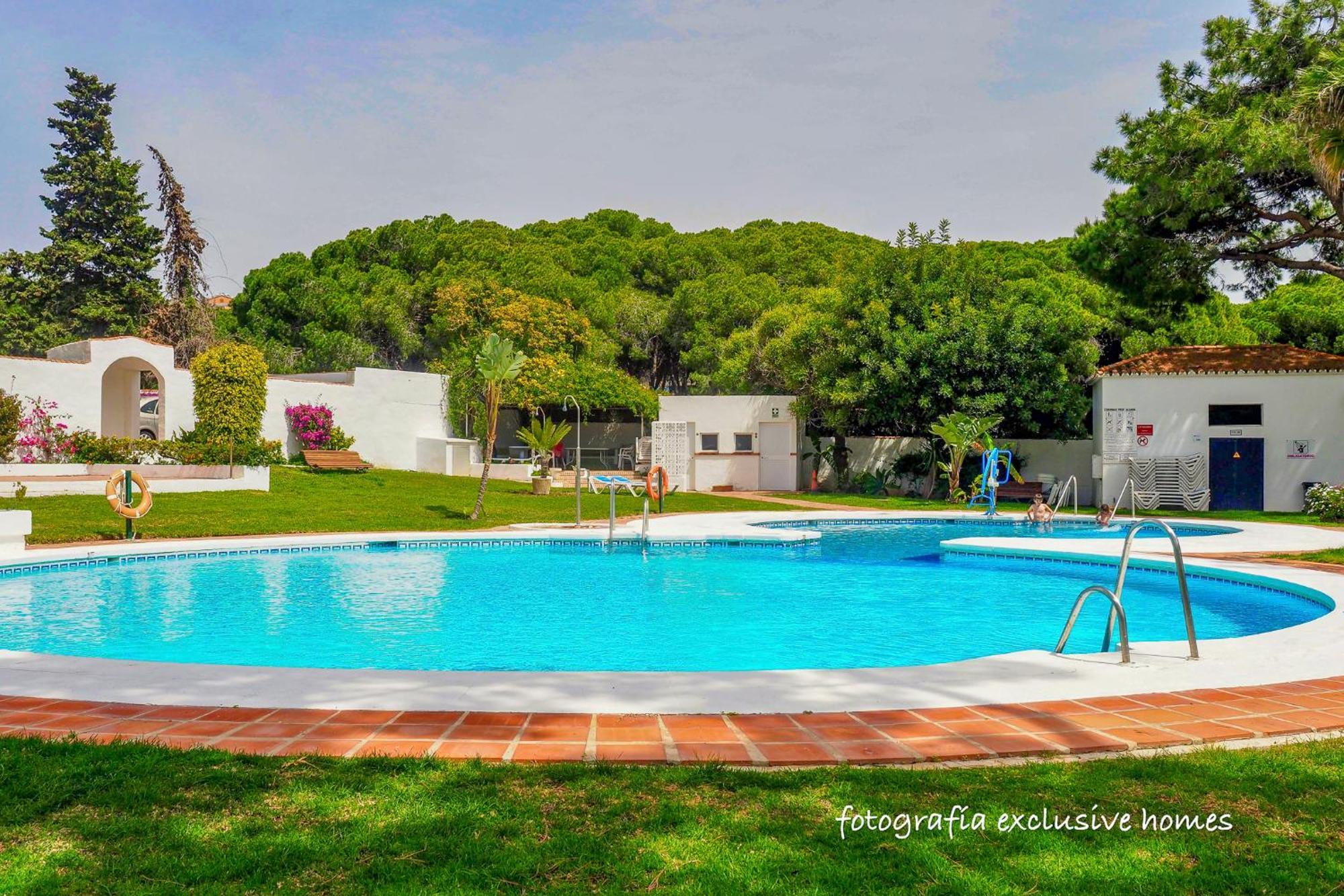 Md001 Precioso Apartamento En Primera Linea De Playa Sitio de Calahonda 外观 照片